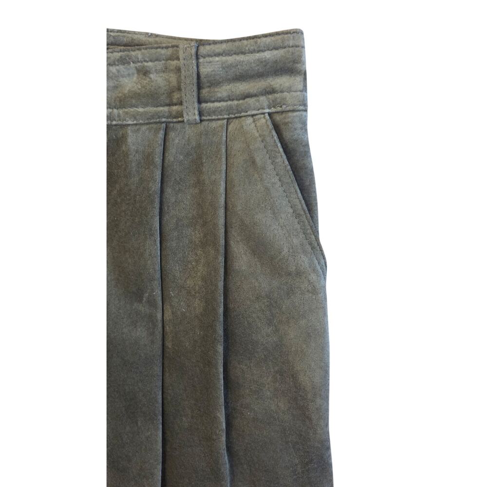 Talbots Forest Green Suede Leather Shorts Size 8 High Rise Pleated USA Made - Picture 4 of 9